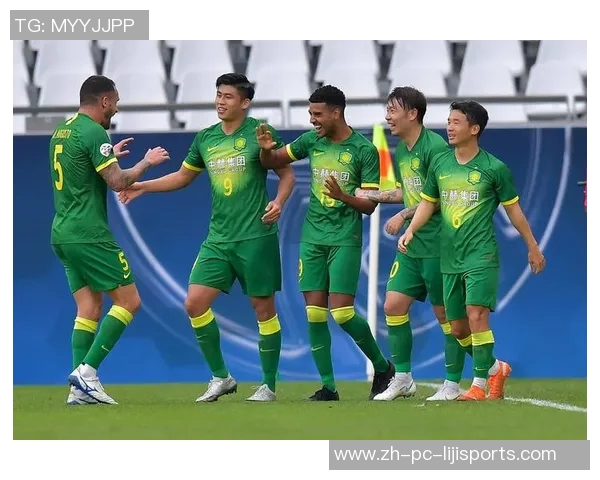 亚冠激战国安对阵现代全力争胜展现球队实力与决心